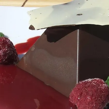Logis Le Printemps Restaurant - Отель Монтелимар