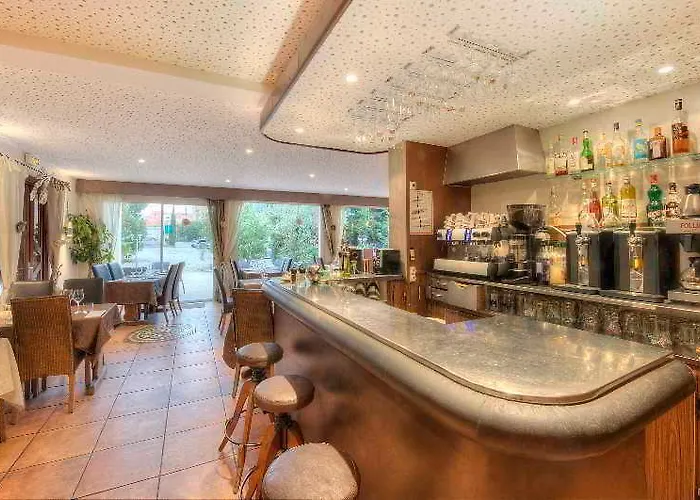 Logis Le Printemps Restaurant - Hotel Montélimar