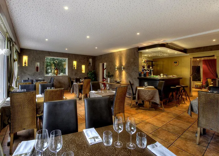 Hotel Logis Le Printemps Restaurant - Montélimar