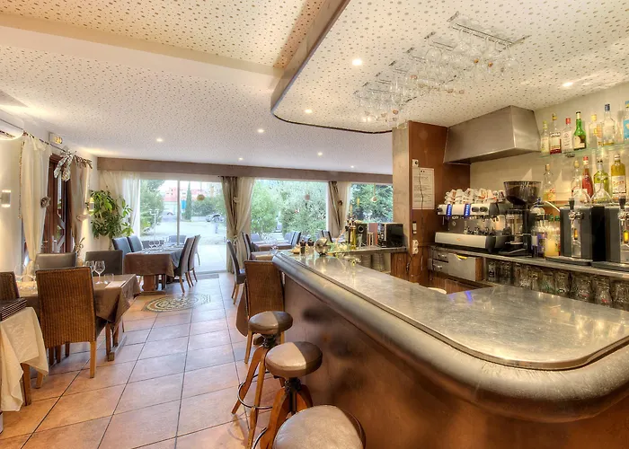 Logis Le Printemps Restaurant - Hotel Montélimar