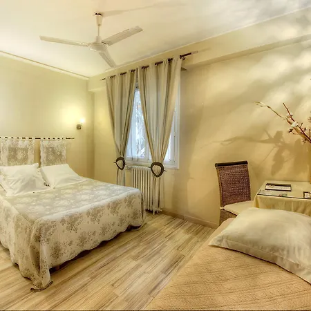 酒店 Logis Le Printemps Restaurant - 蒙特利马尔