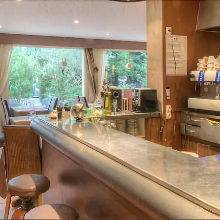 Logis Le Printemps Restaurant - Hotel