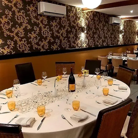 Logis Le Printemps Restaurant - 酒店 3*