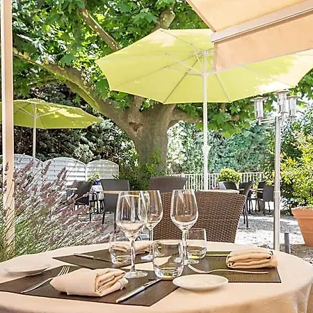Hotell Logis Le Printemps Restaurant - 3*