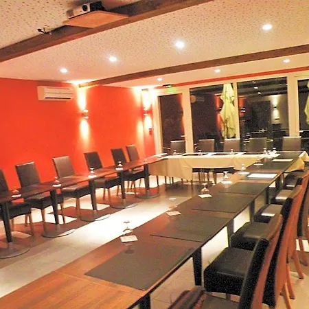 Hotell Logis Le Printemps Restaurant - 3*