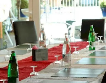 Hotel Logis Le Printemps Restaurant -