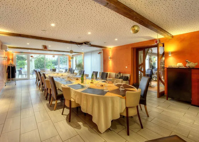 فندق Logis Le Printemps Restaurant - 3*